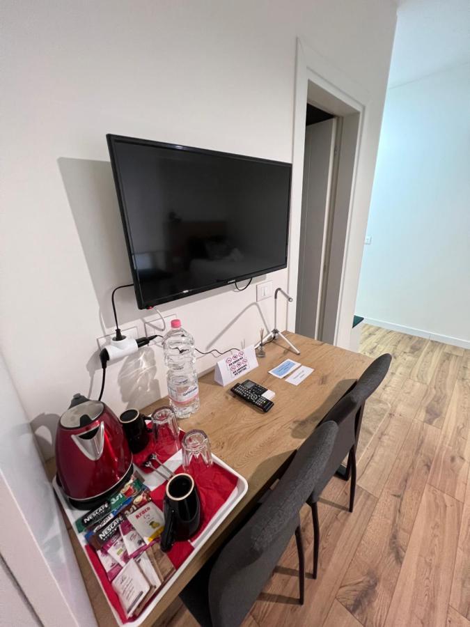 Grand Park & Bllok Area Rooms Tirana Eksteriør billede