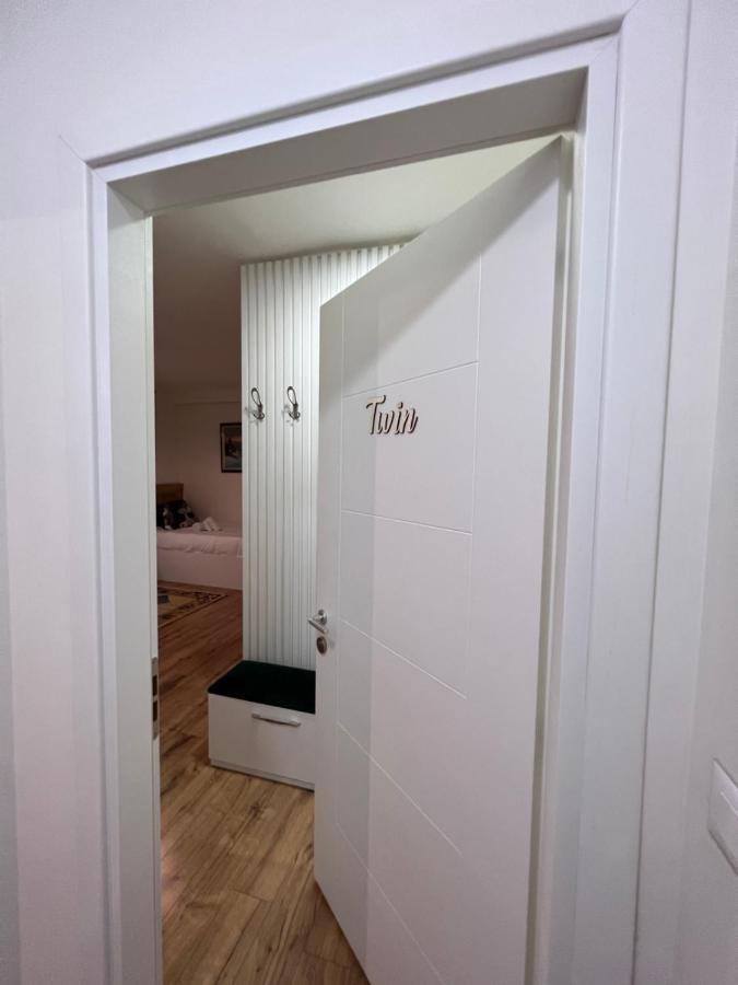 Grand Park & Bllok Area Rooms Tirana Eksteriør billede